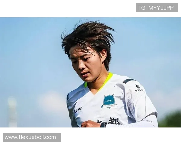 王霜带领中国女足奋勇拼搏 展现拼搏精神与技术魅力